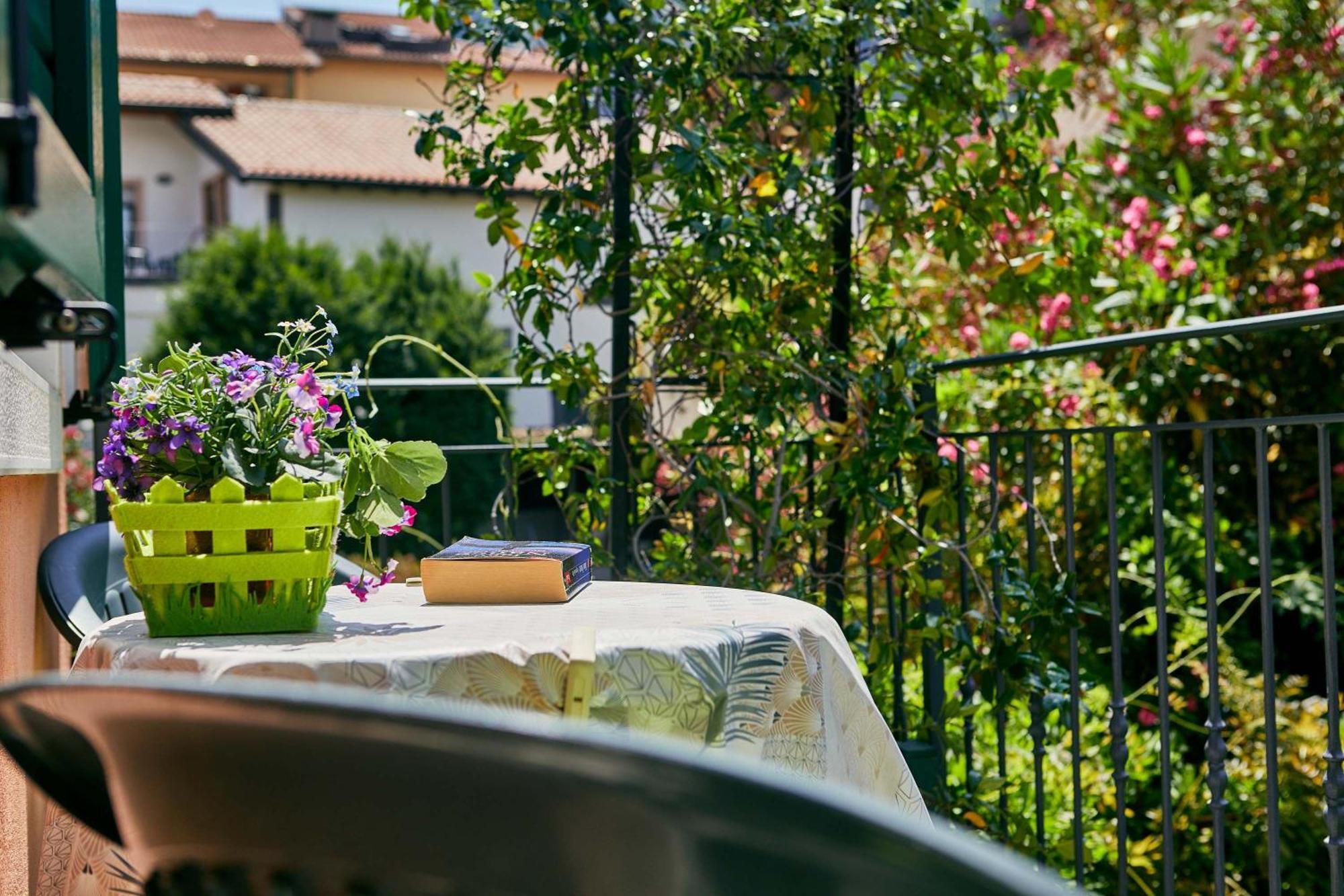 Komfort Mit Aussenbalkon Appartamento